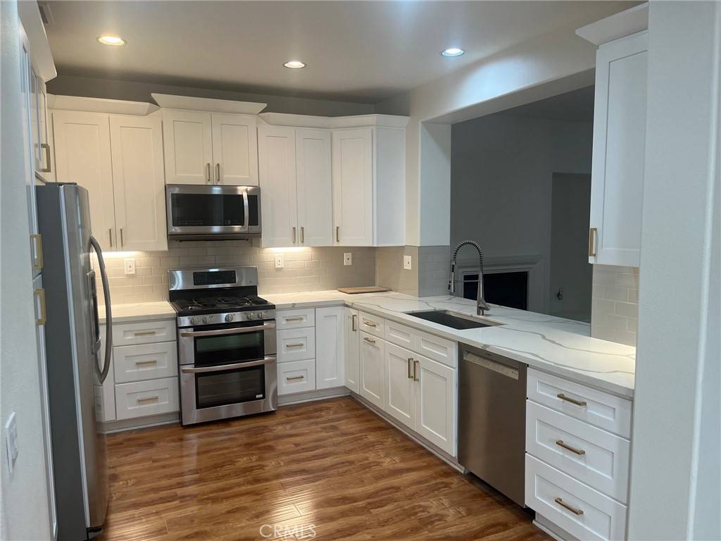 Aliso Viejo, CA 92656,43 Bluff Cove DR