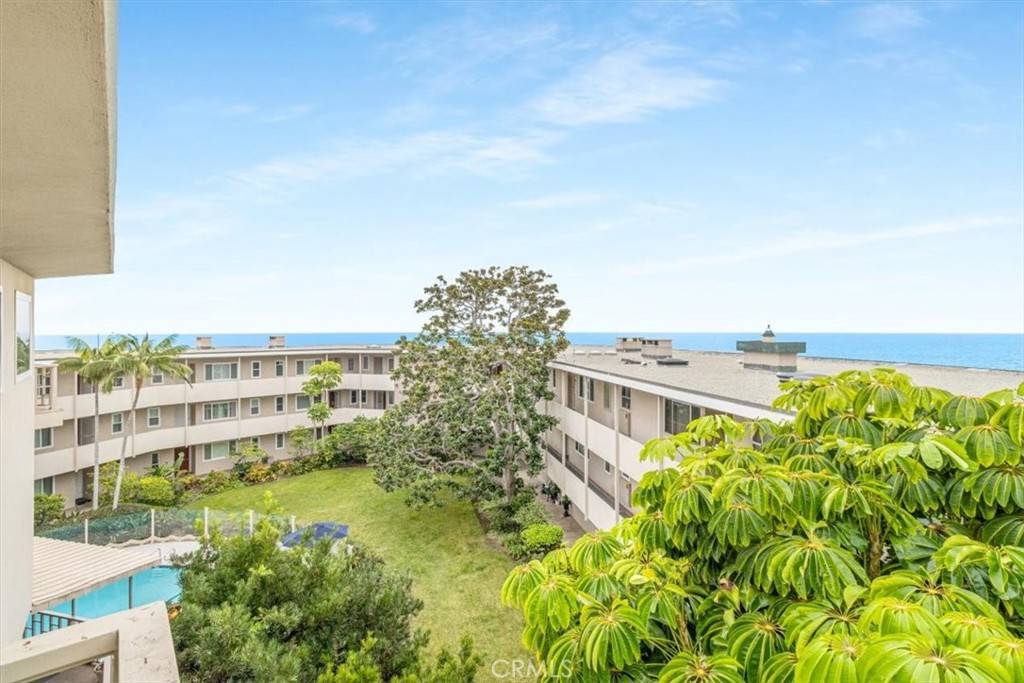 Laguna Beach, CA 92651,31561 Table Rock #417