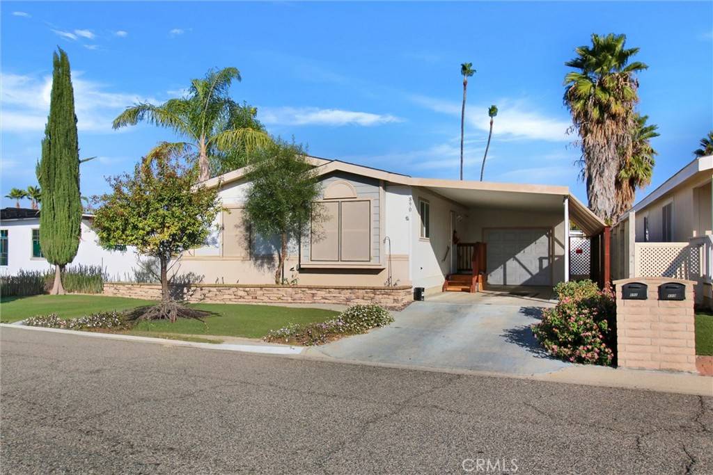 Hemet, CA 92543,890 Santa Clara CIR