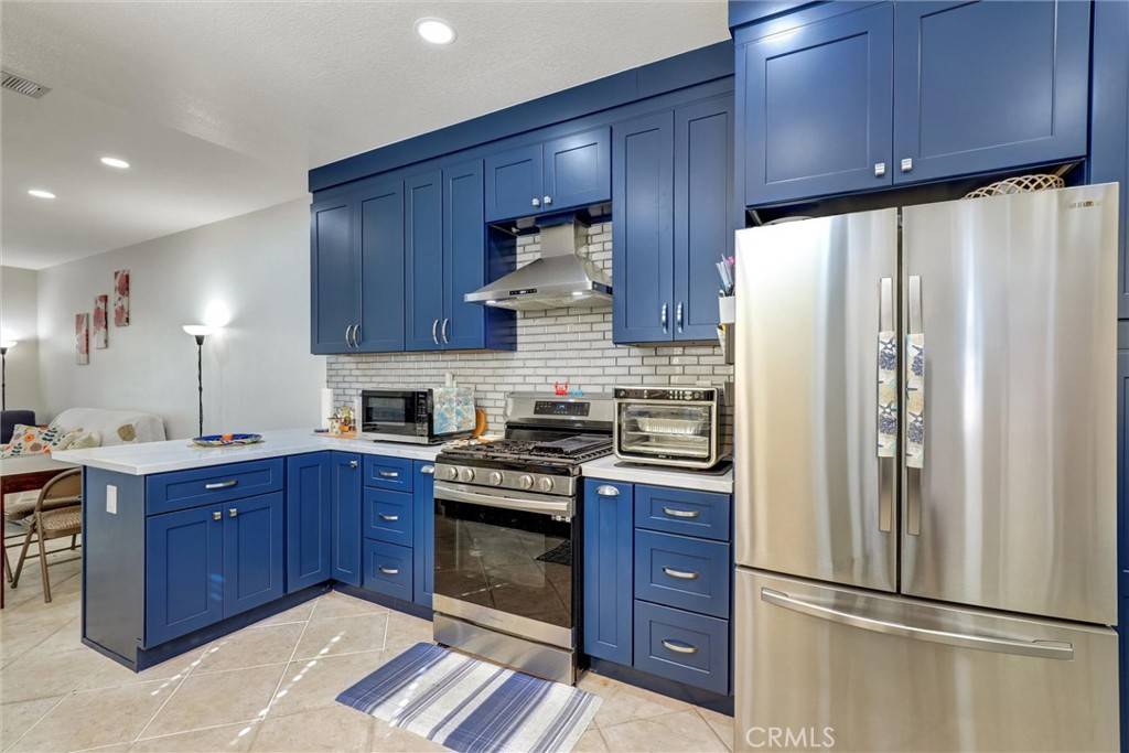 Aliso Viejo, CA 92656,9 Mosaic