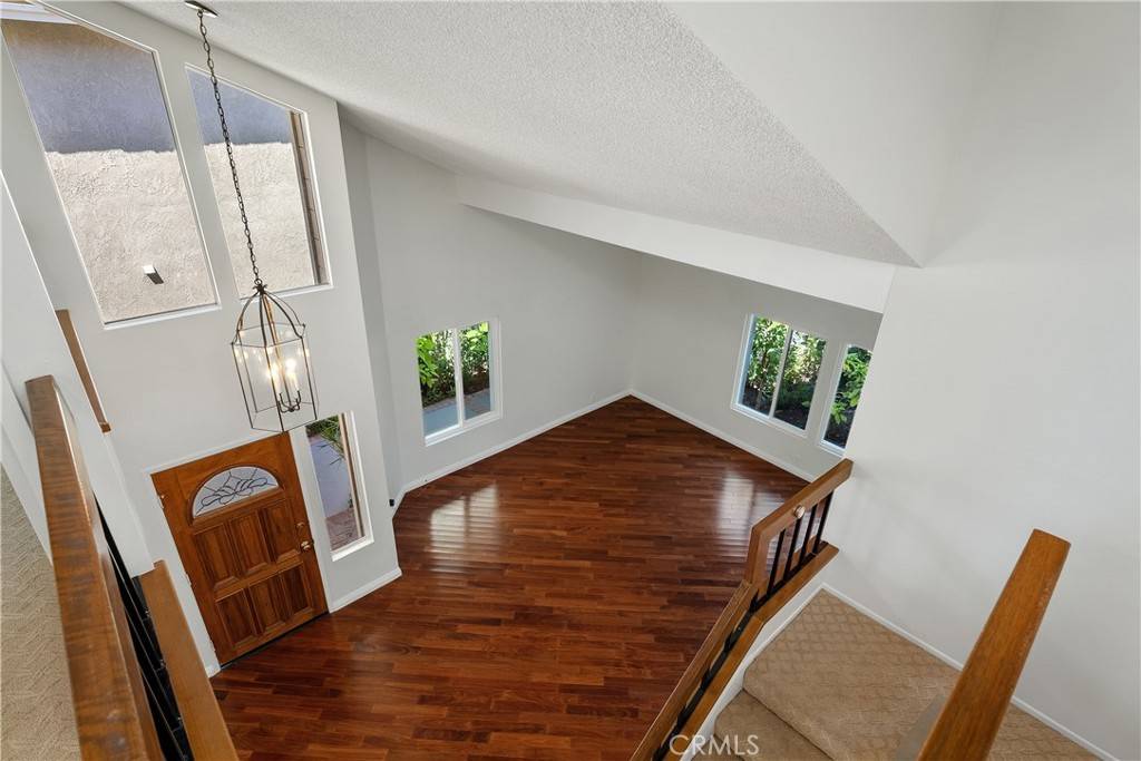 Irvine, CA 92620,30 Entrada W