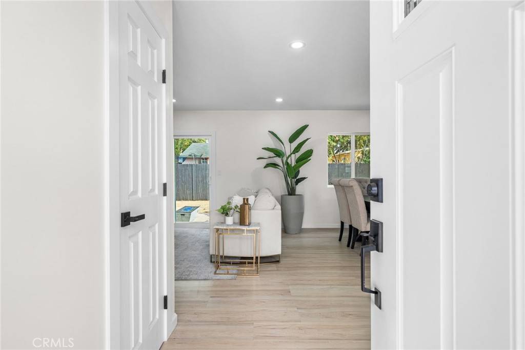 Riverside, CA 92504,3867 Roblyn