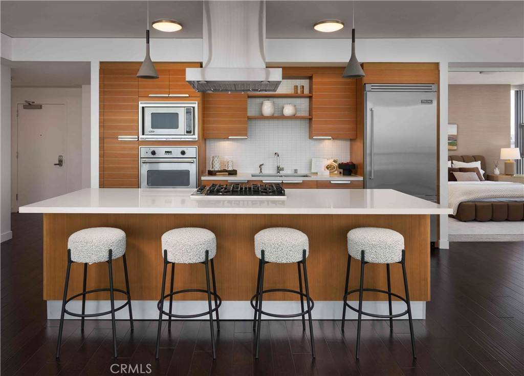 Santa Ana, CA 92707,9 MacArthur Place #508