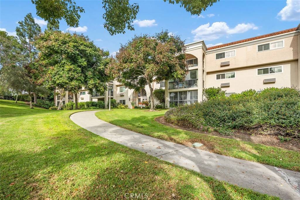 Laguna Woods, CA 92637,5500 Paseo Del Lago W #1A