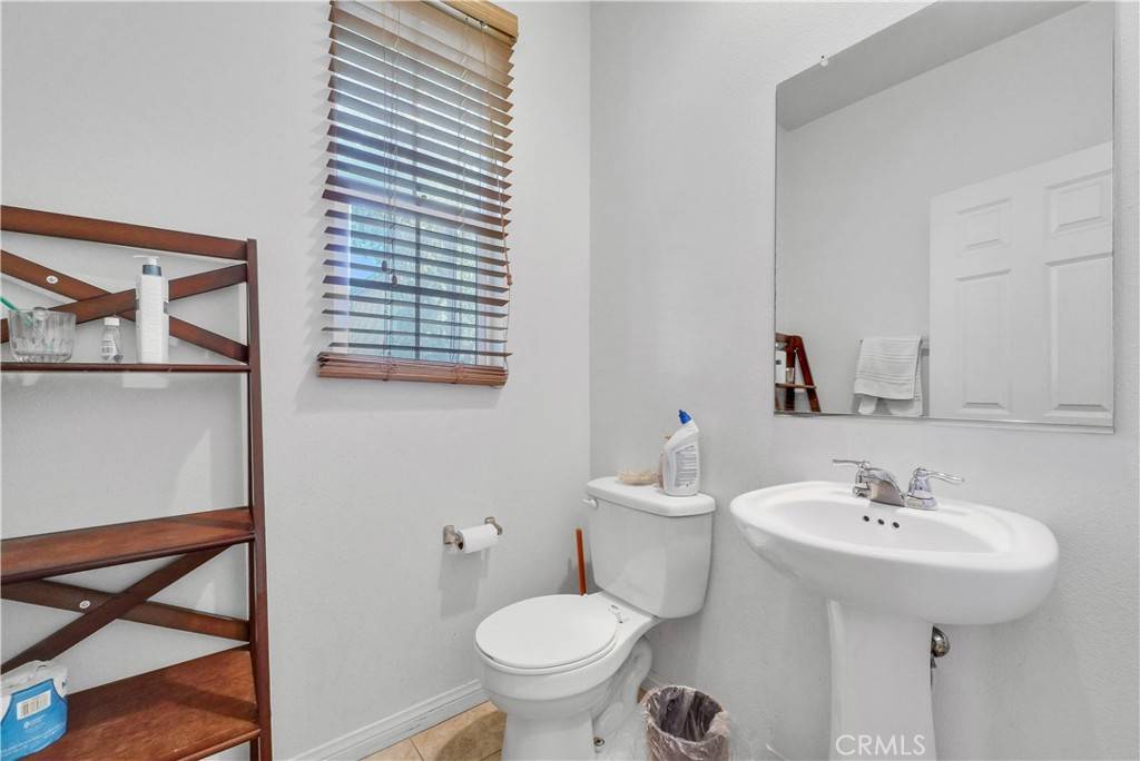 Eastvale, CA 92880,7042 Logsdon