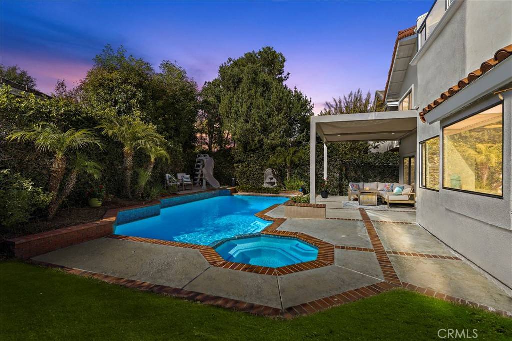 Mission Viejo, CA 92692,26681 Trasmiras