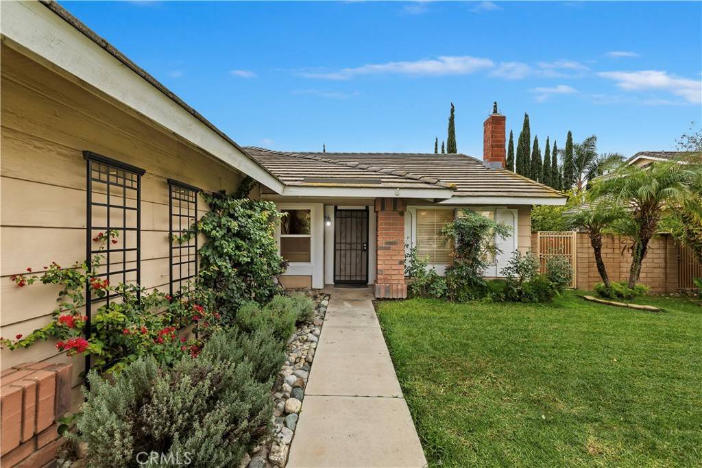 Fontana, CA 92336,15101 Begonia DR