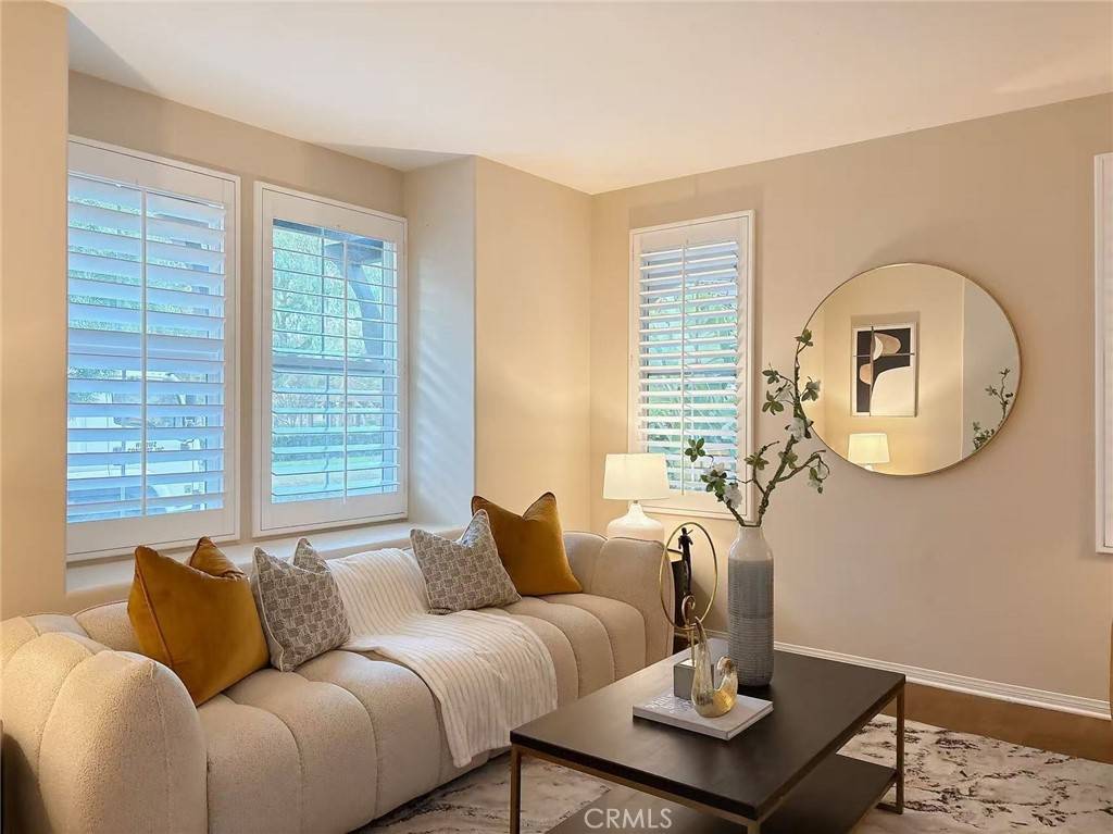 Irvine, CA 92602,6 Napa