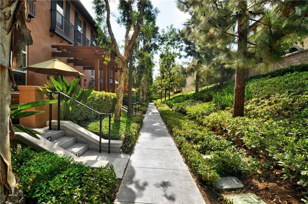 Irvine, CA 92603,165 Stepping Stone