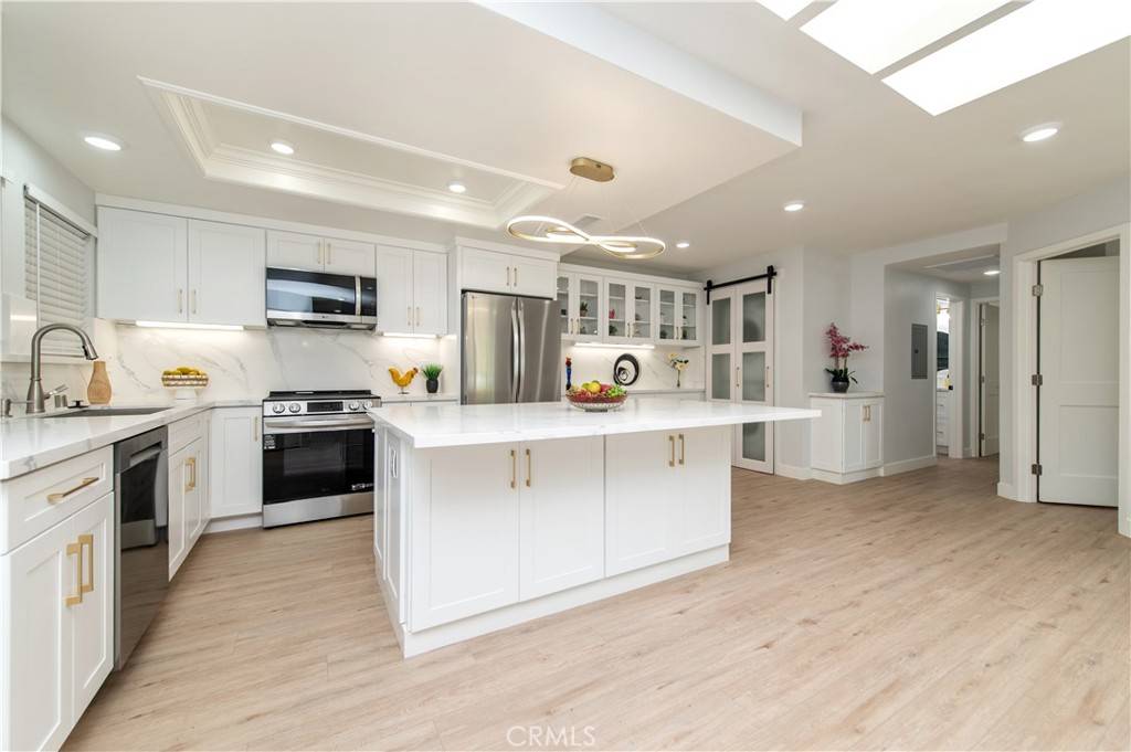 Laguna Woods, CA 92637,2112 Via Puerta #N