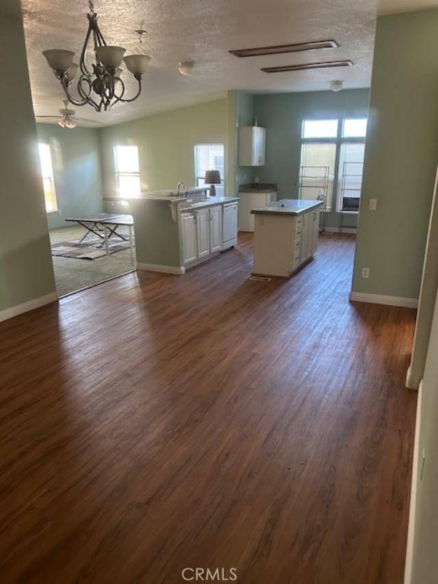 Hesperia, CA 92345,19179 Westlawn