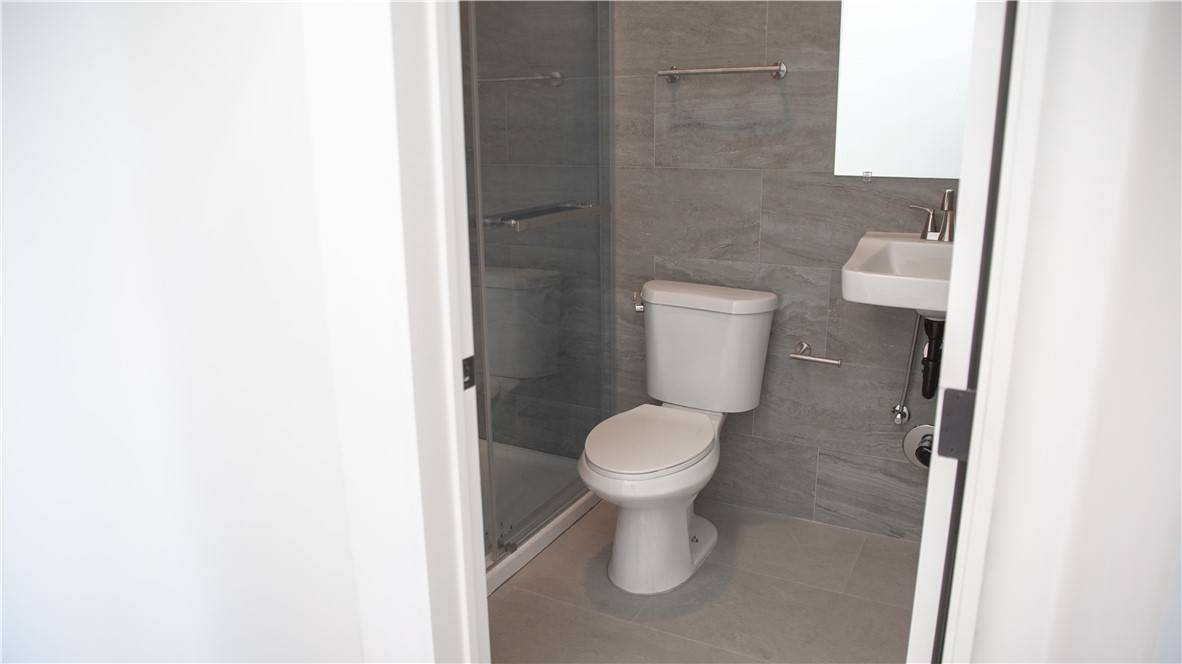 Long Beach, CA 90805,5908 Atlantic AVE #APT A