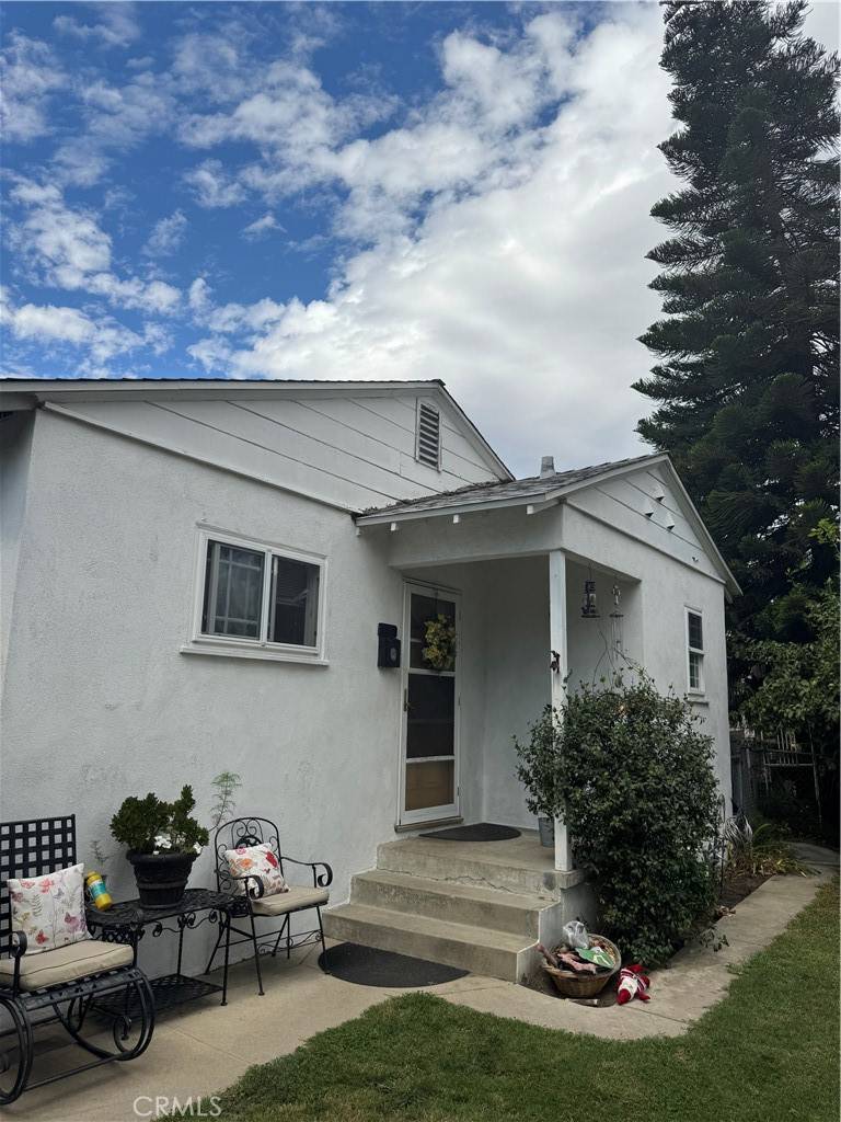 North Hollywood, CA 91606,6137 Clybourn AVE