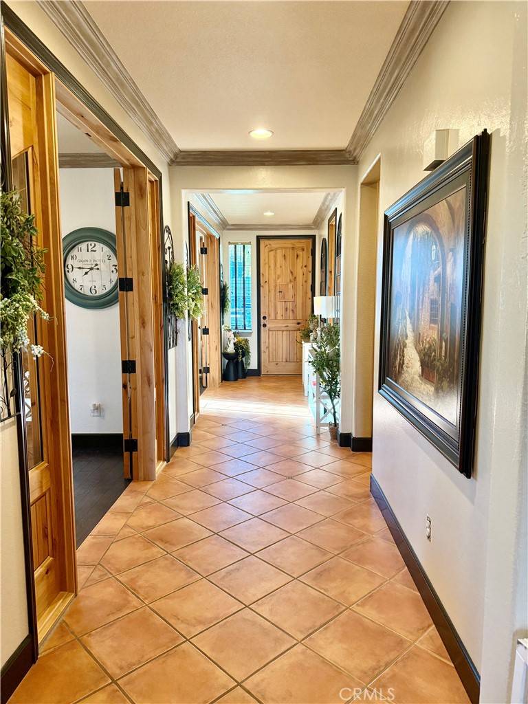 Corona, CA 92882,1485 Clearview Circle