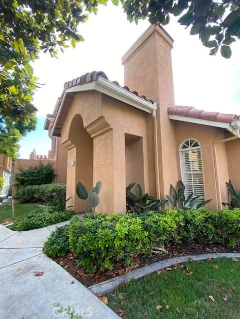 Irvine, CA 92614,182 Alicante Aisle