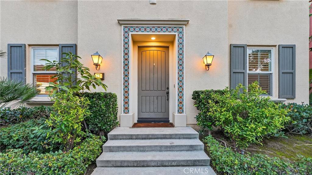 Irvine, CA 92620,72 Honeyflower