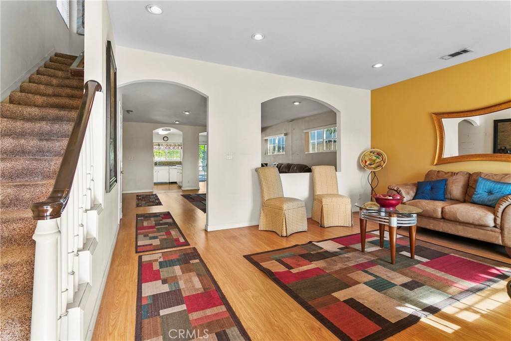 Irvine, CA 92604,4801 Redbluff