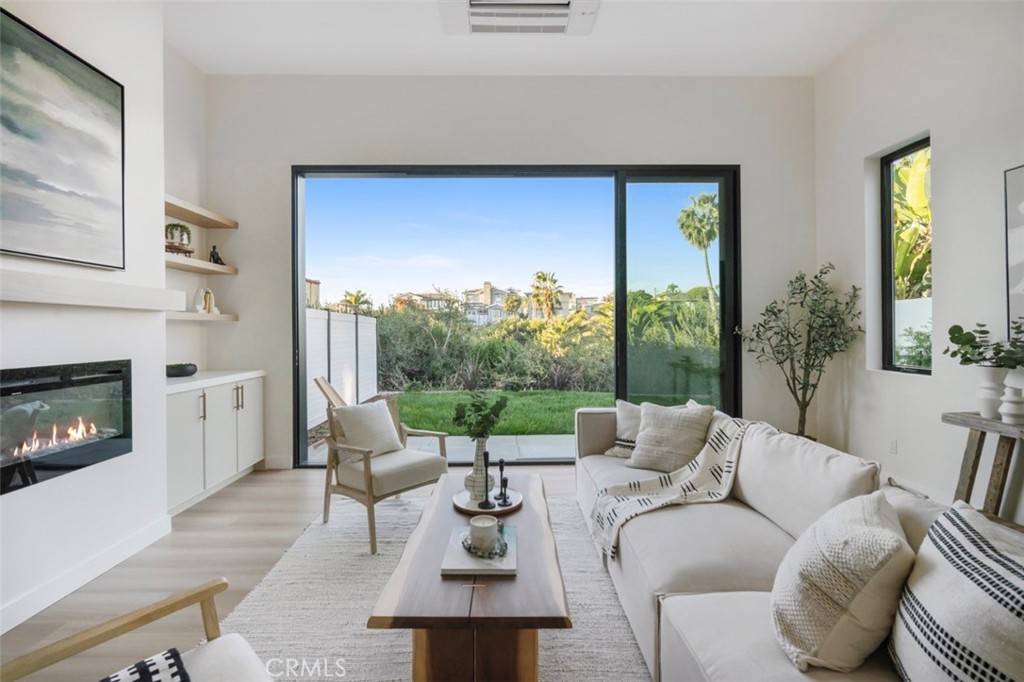 San Clemente, CA 92672,229 Avenida Monterey #1