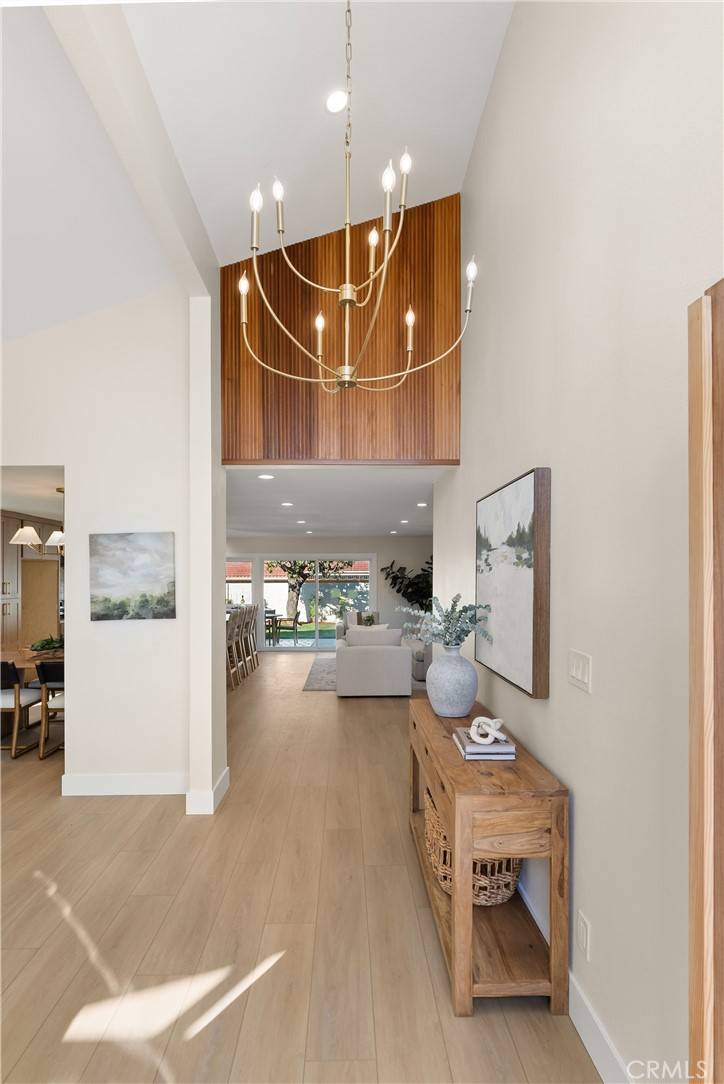 Seal Beach, CA 90740,4589 Almond AVE