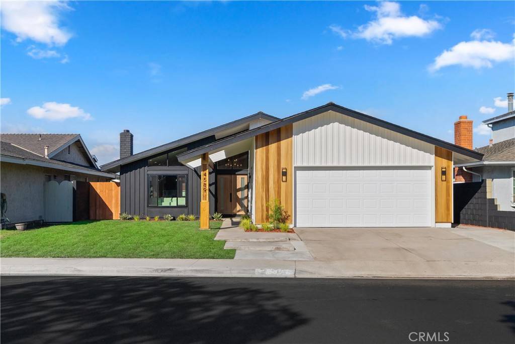 Seal Beach, CA 90740,4589 Almond AVE