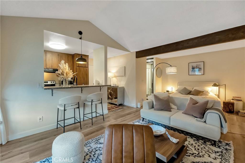 Irvine, CA 92620,174 Streamwood