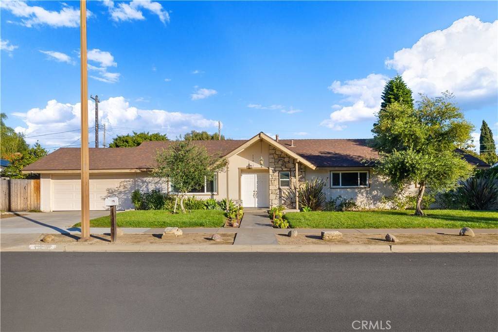 Santa Ana, CA 92705,13402 Winthrope ST