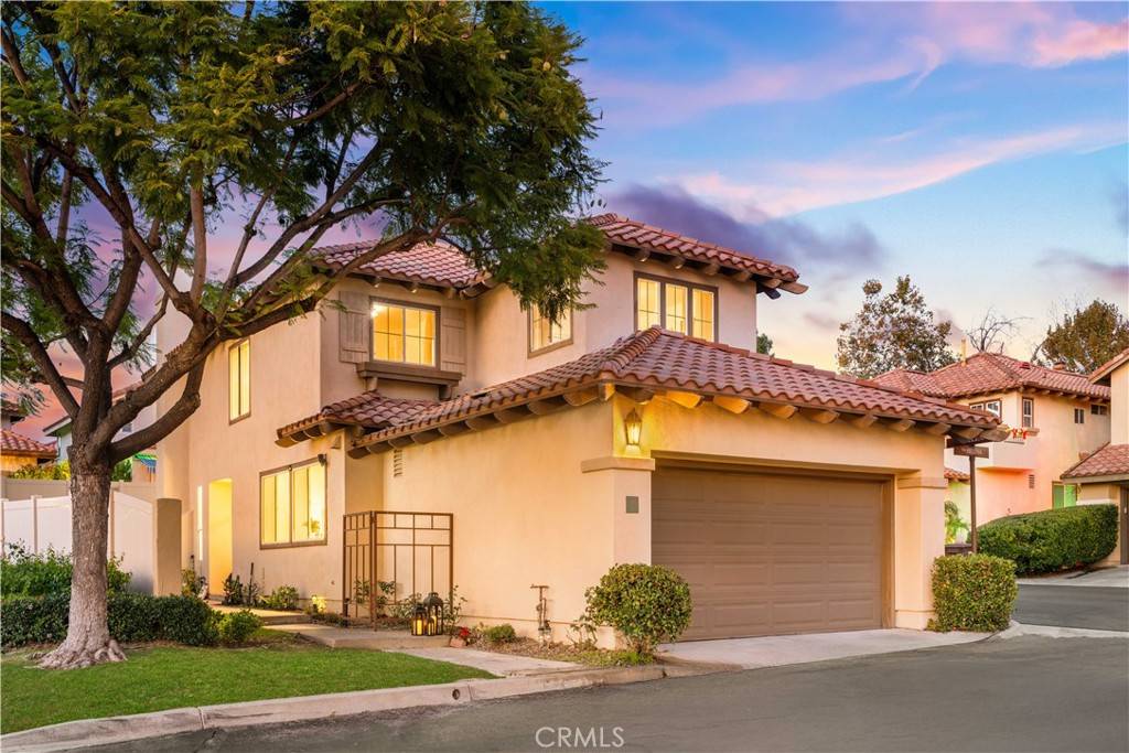Rancho Santa Margarita, CA 92688,2 Via Helena