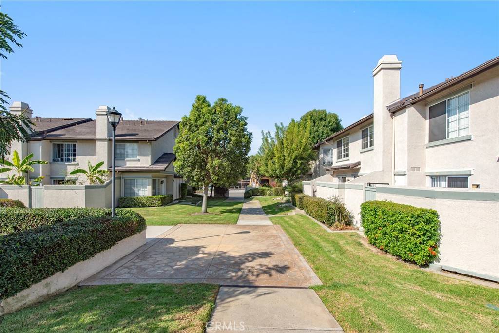 Irvine, CA 92612,28 Exeter #19