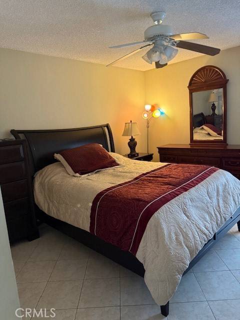 Laguna Woods, CA 92637,2220 E Via Mariposa #B