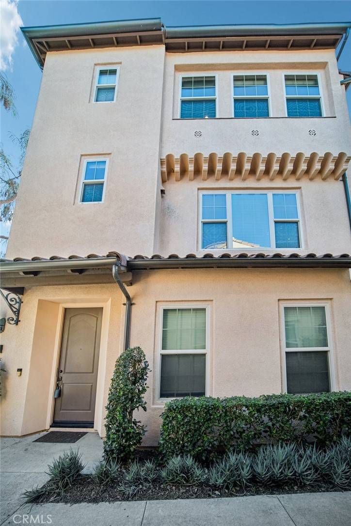 Irvine, CA 92618,107 Kestrel