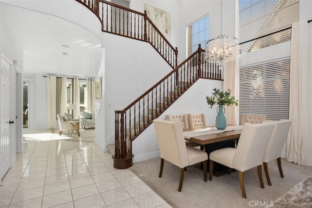 Aliso Viejo, CA 92656,2 Oak Ridge