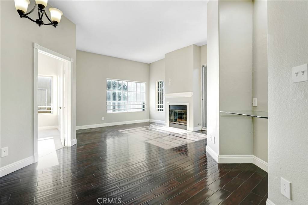 Los Angeles, CA 90042,6140 Monterey RD #406