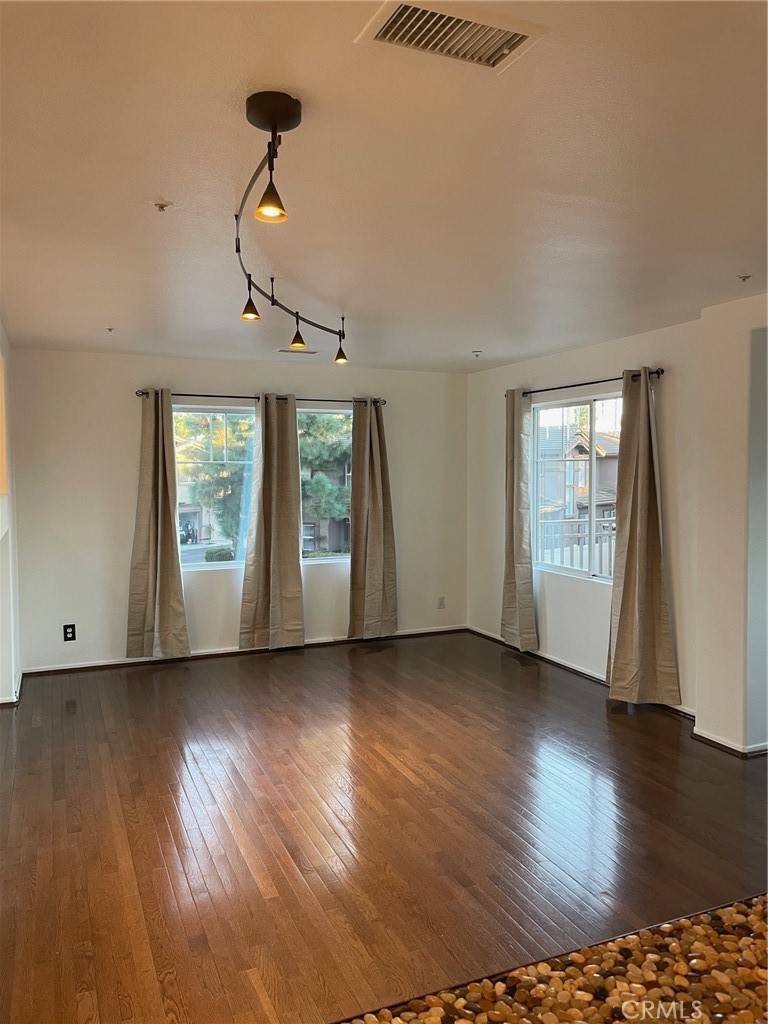 Aliso Viejo, CA 92656,278 Woodcrest LN