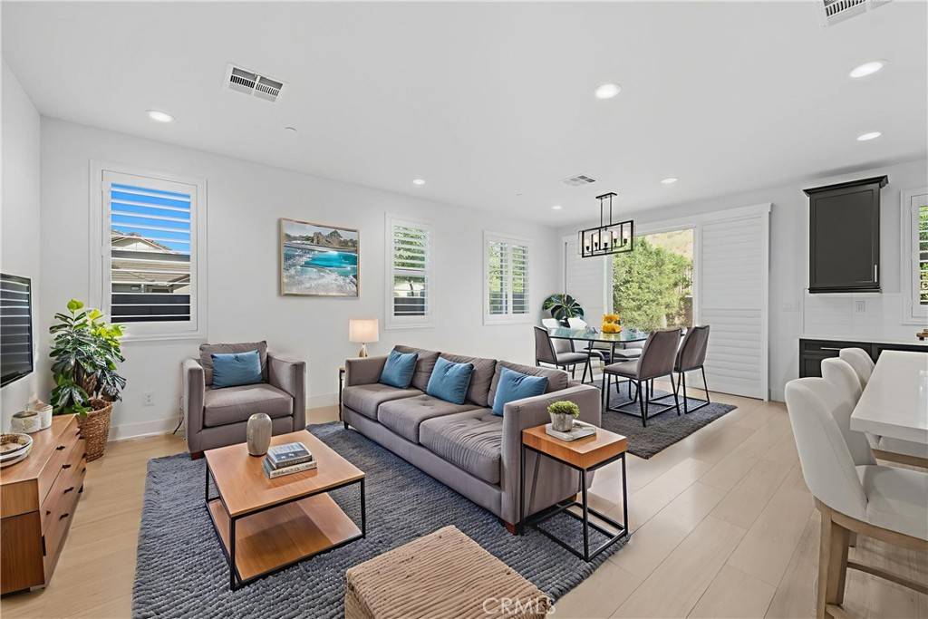 Corona, CA 92883,11702 Glenridge DR