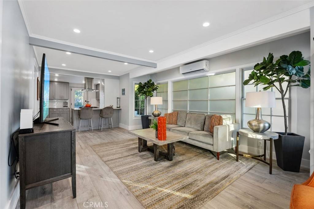 Laguna Beach, CA 92651,414 Cypress