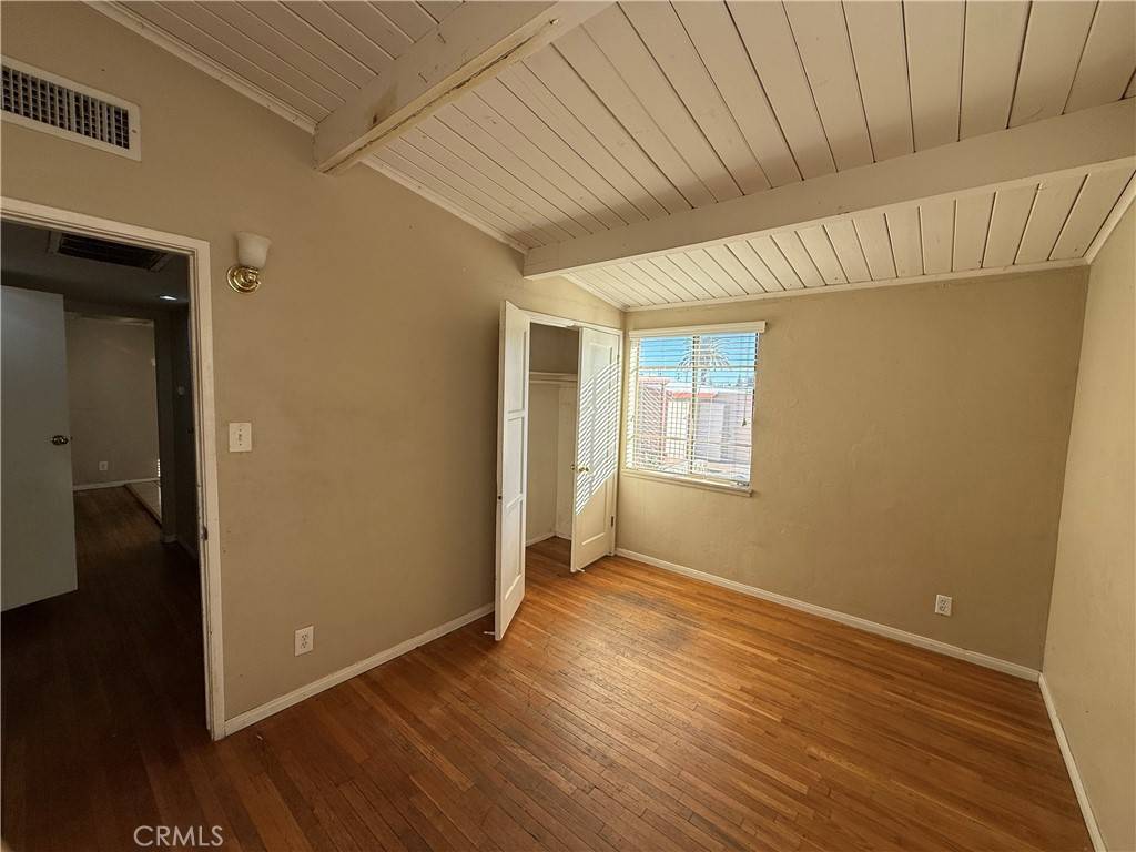 Panorama City, CA 91402,13836 Community ST