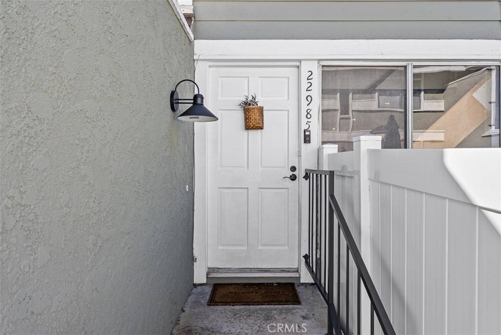 Mission Viejo, CA 92691,22985 Via Cereza #2B