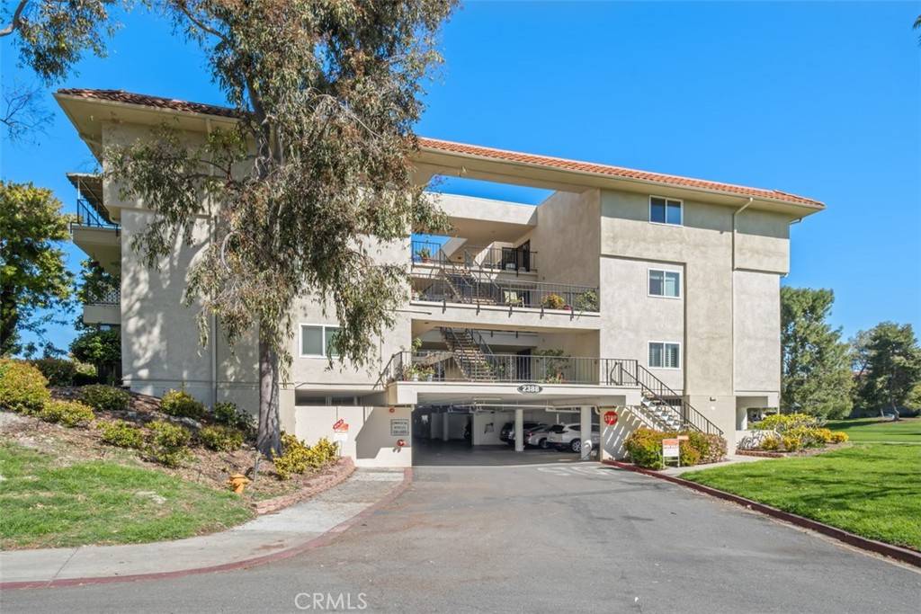 Laguna Woods, CA 92637,2388 W Via Mariposa #3E