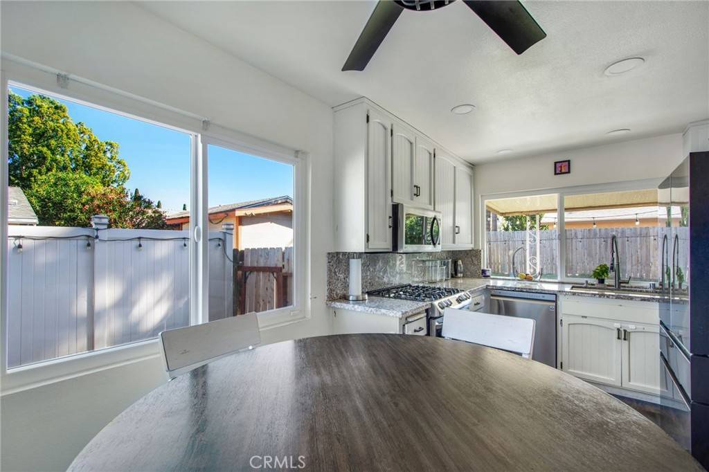 Escondido, CA 92027,1712 Weathervane