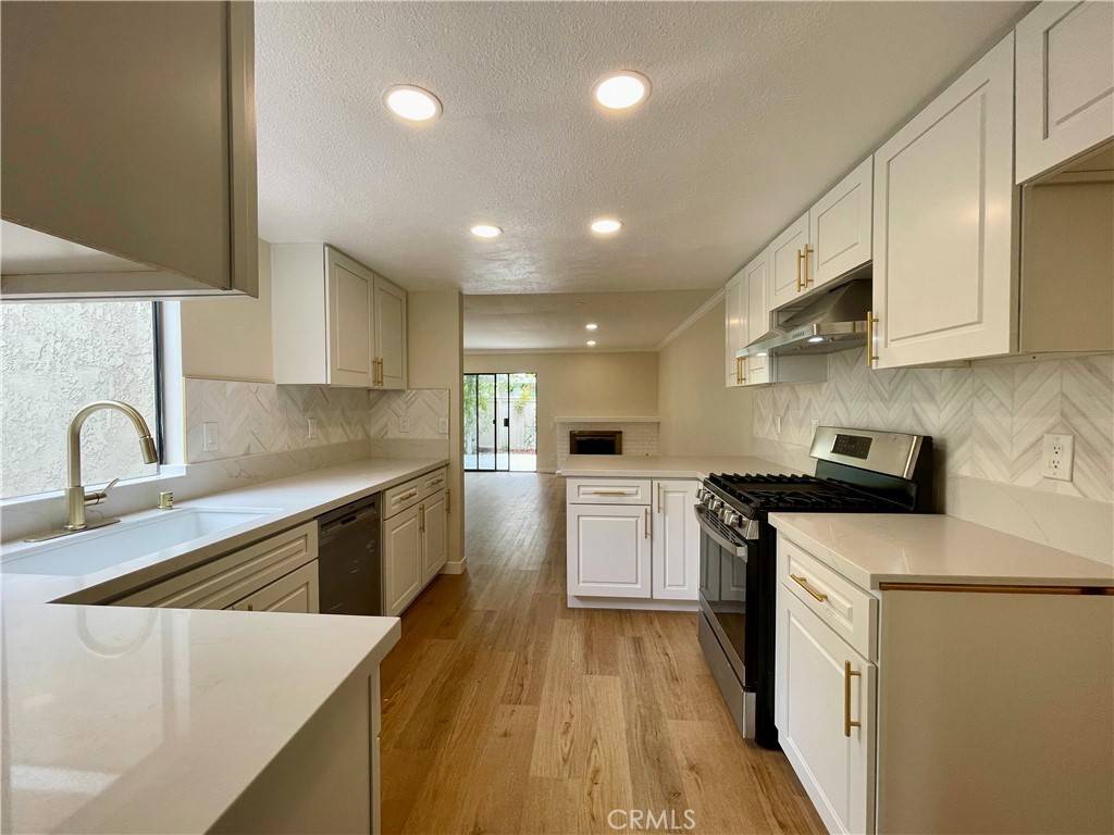 Irvine, CA 92604,23 Sunfish #33