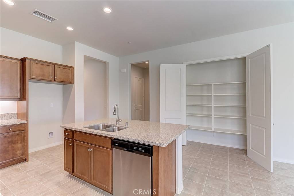 Rancho Mirage, CA 92270,77 Syrah