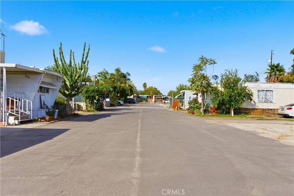 Bakersfield, CA 93308,501 Belmont Ave #8