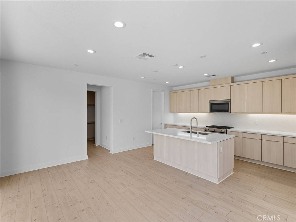 Palm Desert, CA 92211,36330 Warren DR