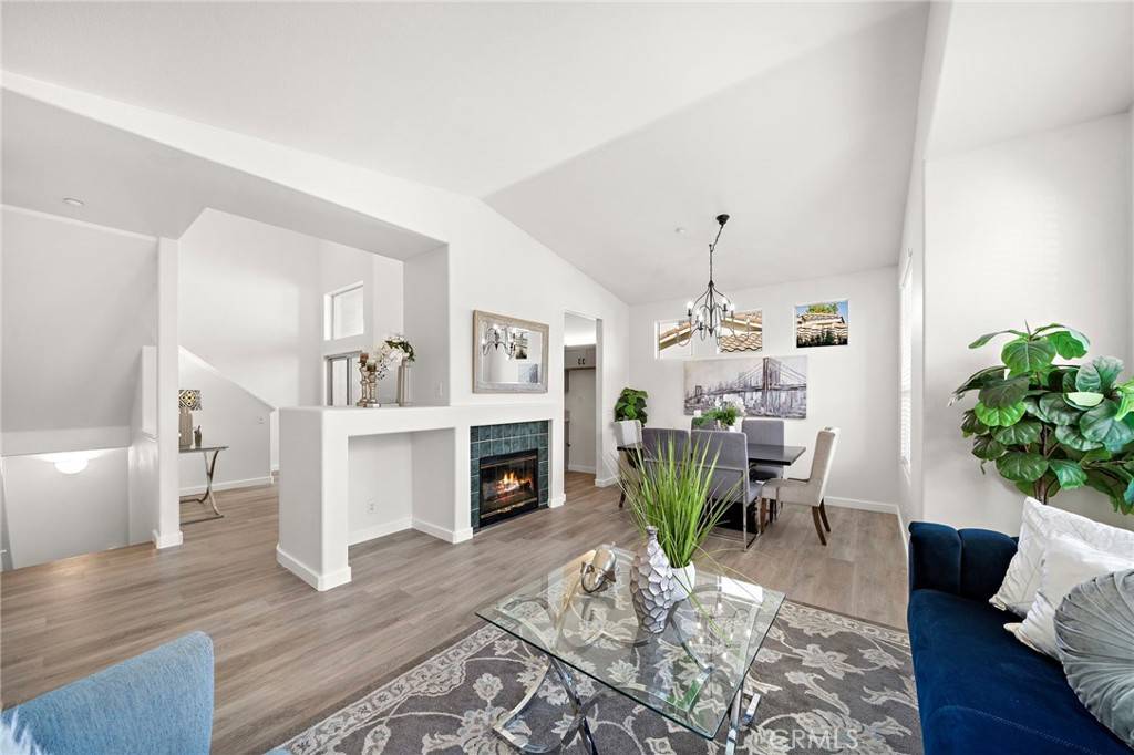 Irvine, CA 92618,2801 Cherrywood