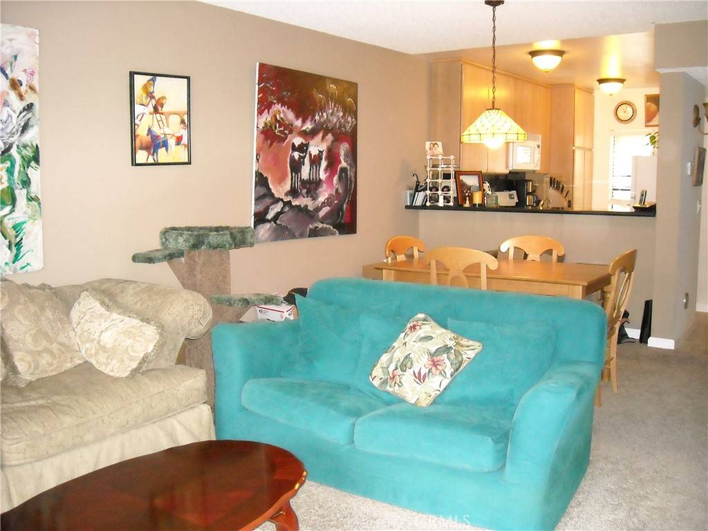 Irvine, CA 92618,182 Tangelo