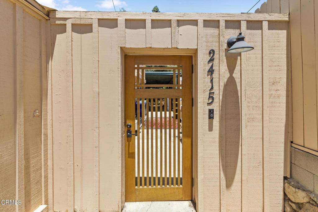 La Crescenta, CA 91214,2415 Olive AVE