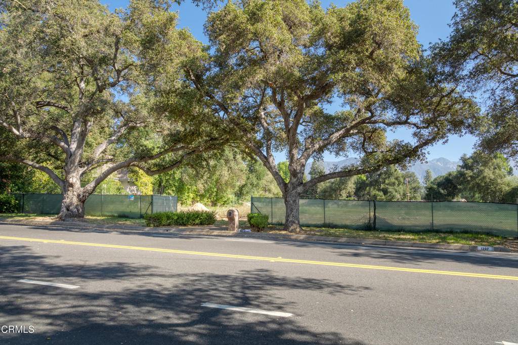 La Canada Flintridge, CA 91011,1237 Descanso DR