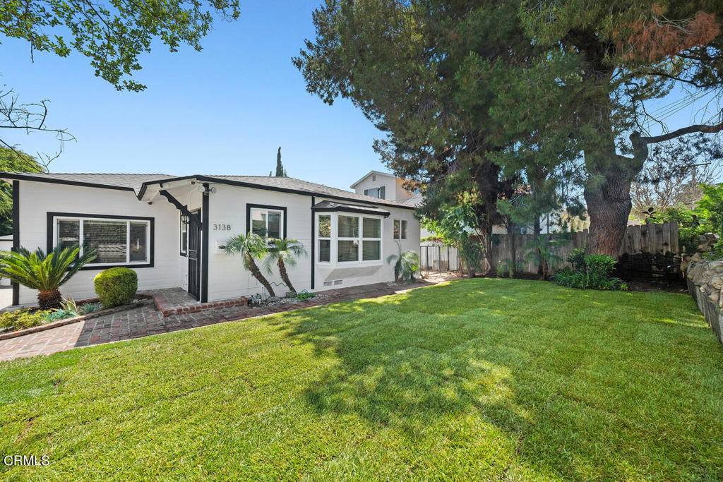 La Crescenta, CA 91214,3138 Community AVE