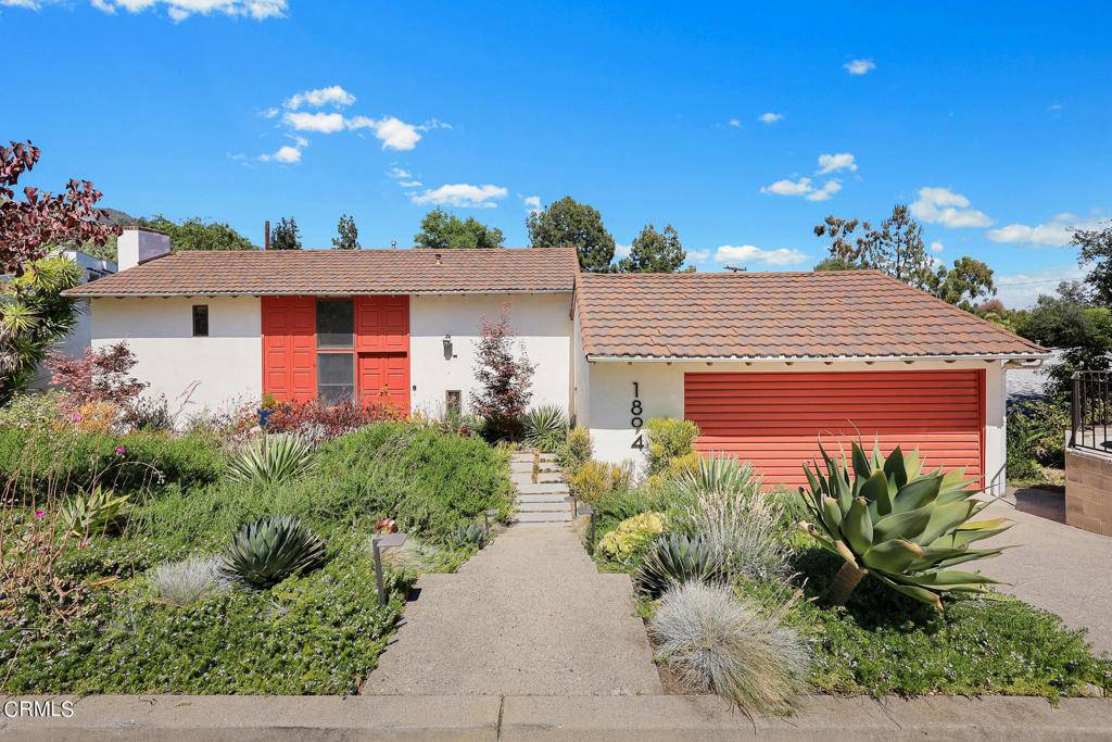 La Canada Flintridge, CA 91011,1894 Foothill BLVD