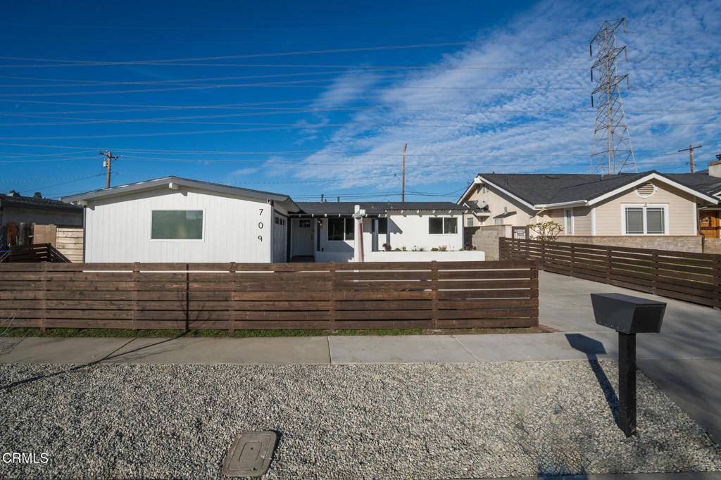 Duarte, CA 91010,709 Greenbank AVE